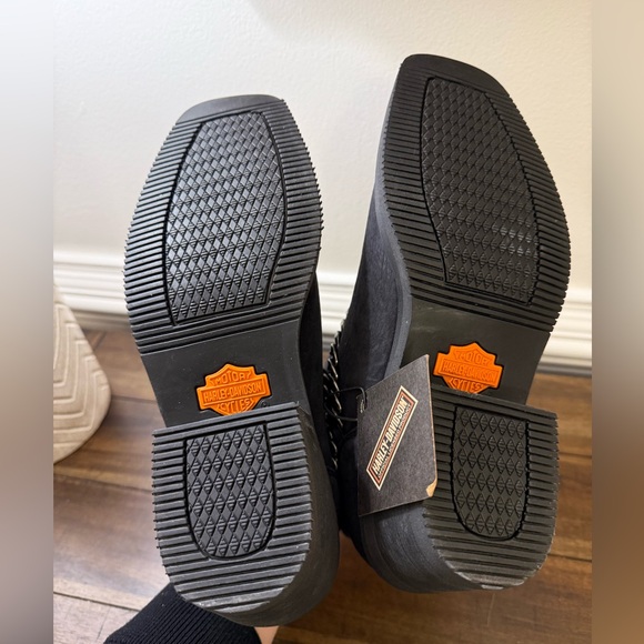 NEW HARLEY DAVISON WOMEN'S KORSEN CHAIN ANKLE
BOOT size 7.5 - Picture 7 of 14